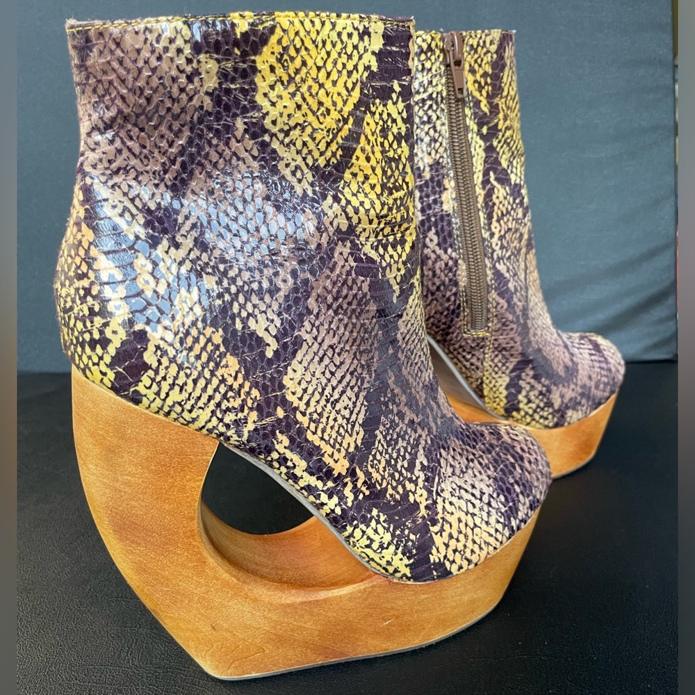 Jeffrey Campbell “Python” Rockaway - Artistic Bootie Brown/Gold Size 7